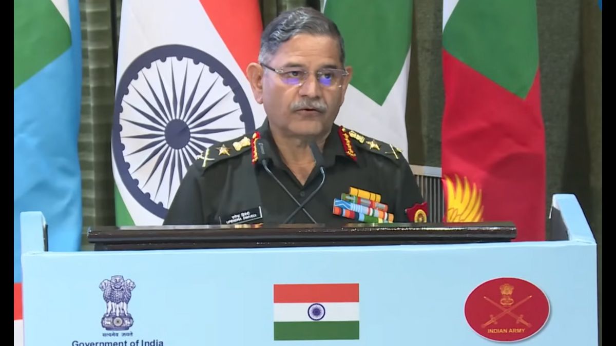 Army Chief General Upendra Dwivedi Backs Human-centric Industry 5.0 For Battlefield Edge
