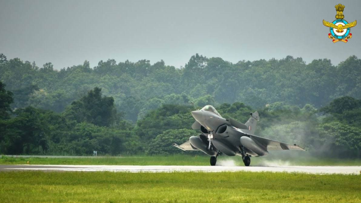 DAC Clears 114 Rafales, Additional P-8I Aircraft in Rs 3.60 Lakh Crore Defence Modernisation Boost