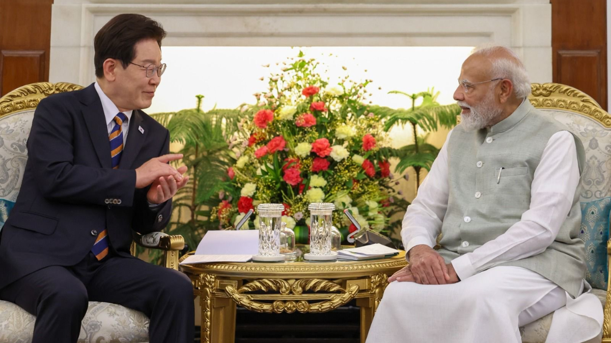 India Seeks Anti-Aircraft Missiles, K9 Artillery Systems from South Korea
