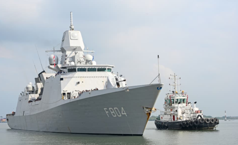 HNLMS De Ruyter Arrives in Kochi, India-Netherlands Naval Cooperation Gets Boost