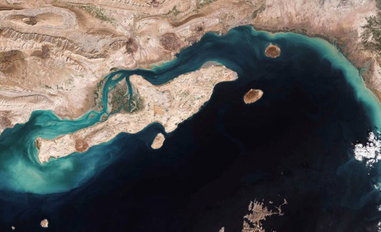 Iran Announces New Regulatory Regime in Strait of Hormuz, Escalates Tensions with US