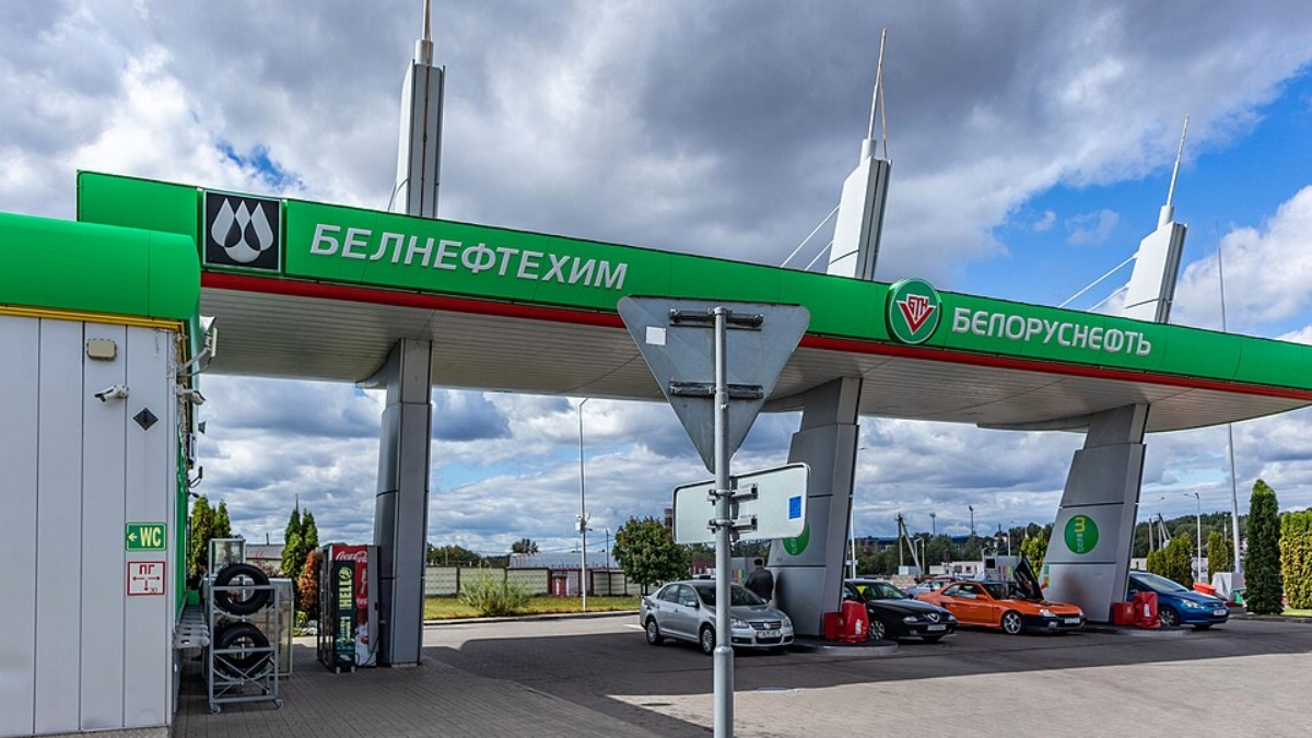 Russia turns to India for petrol as Ukrainian strikes trigger fuel shortages