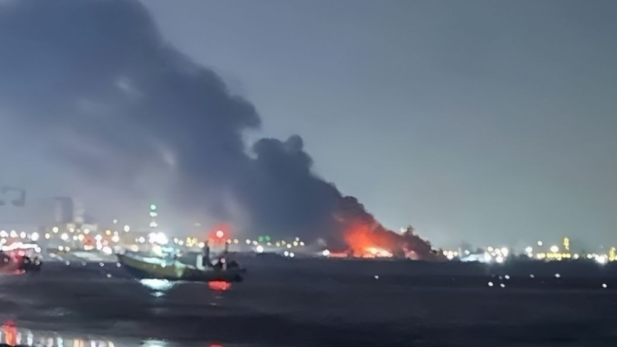 Trump says peace MoU with Tehran over as Iran targets Bahrain, Kuwait after US launches heavy strikes, reimposes oil sanctions on it