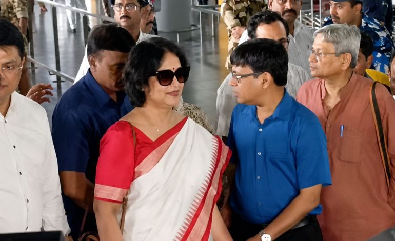 Exiled Bangladeshi author Taslima Nasreen returns to Kolkata after nearly two decades