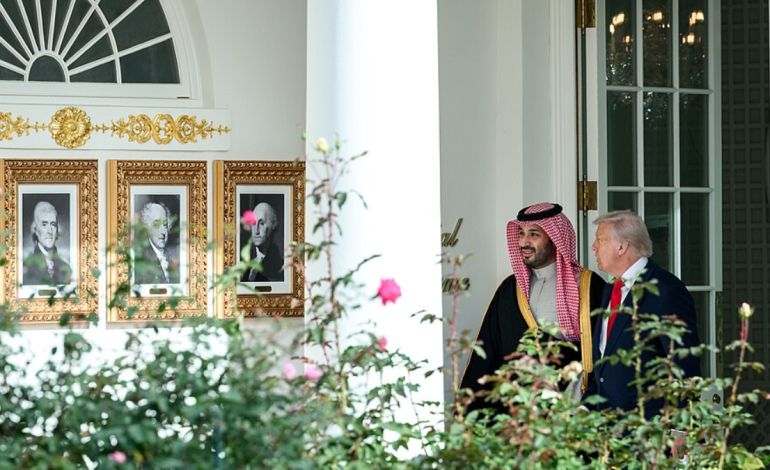 US pushes 30-year Saudi nuclear pact without key safeguards, raising nuclear weapons concerns