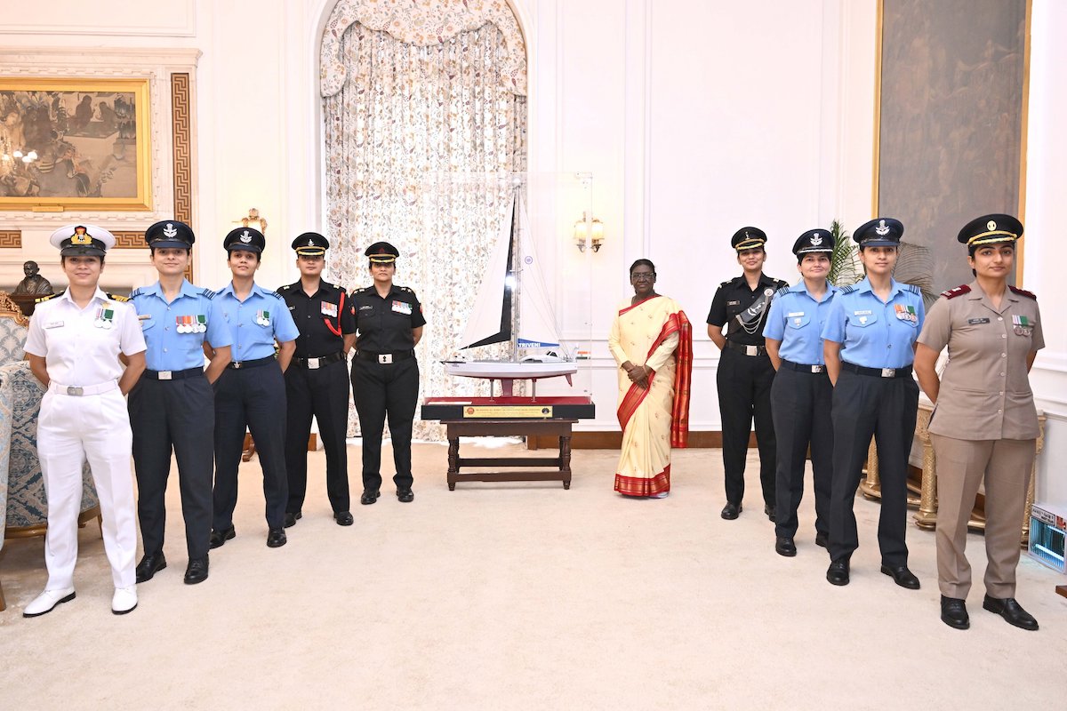 President Murmu felicitates all-women triservice crew after historic Samudra Pradakshina voyage