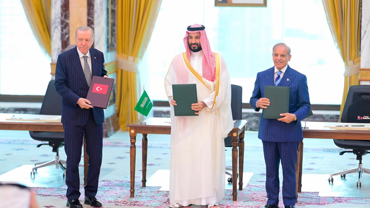 Mecca defence pact moves from paper to action as Turkiye, Saudi Arabia and Pakistan set for first meet