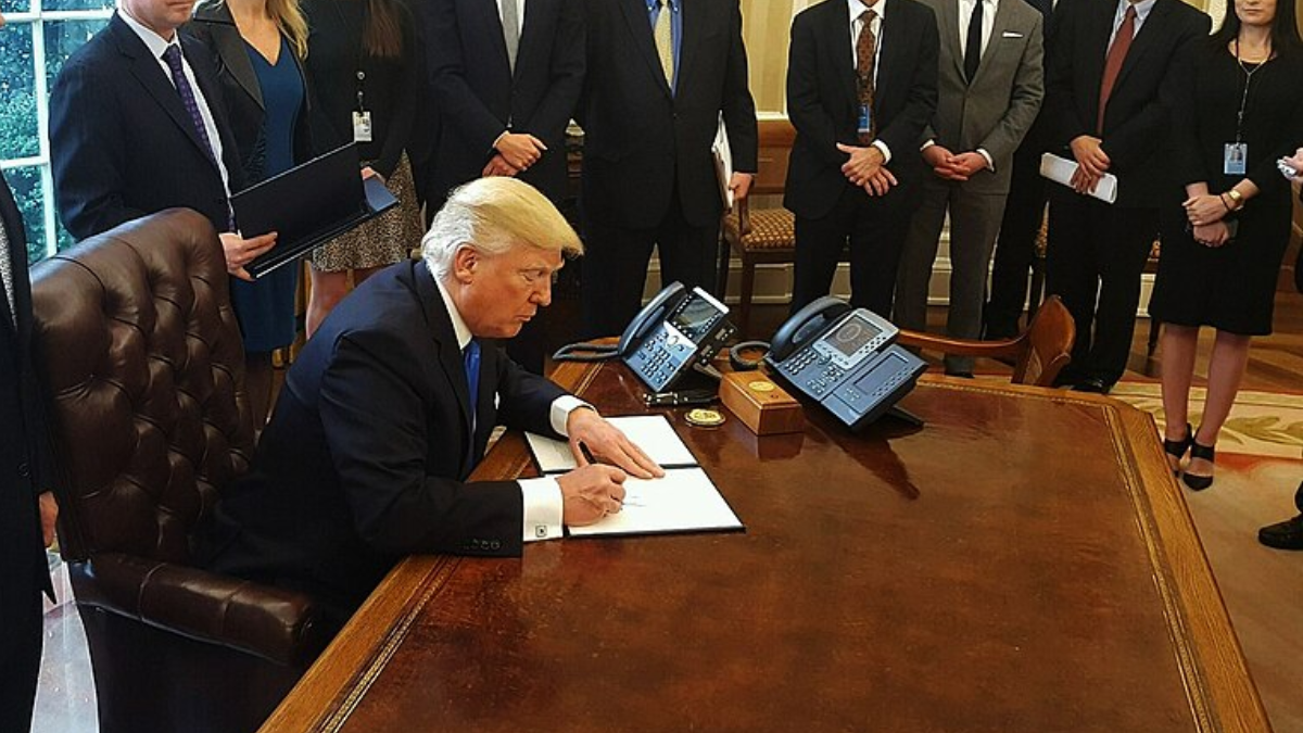 India, China face tariff threat as Trump signs Russia sanctions law