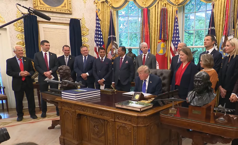 Trump announces Essar’s $15 billion Iowa steel plant, calls it one of world’s largest