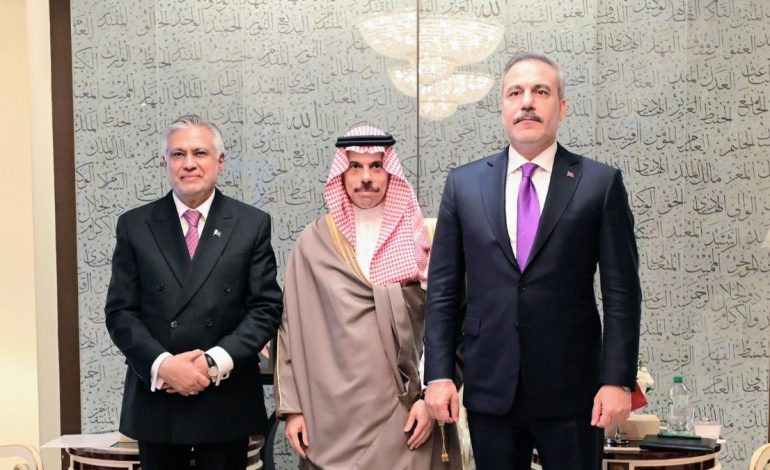 Three-way military talks planned as Saudi Arabia faces rising Houthi attacks
