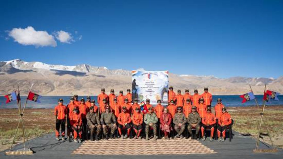 20 NCC girl cadets complete 250-kilometer Parang-la high-altitude trek