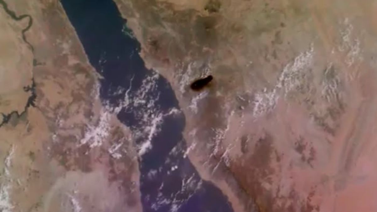 Saudi shuts East-West Pipeline after drone attacks as Houthi advance pressures Red Sea route