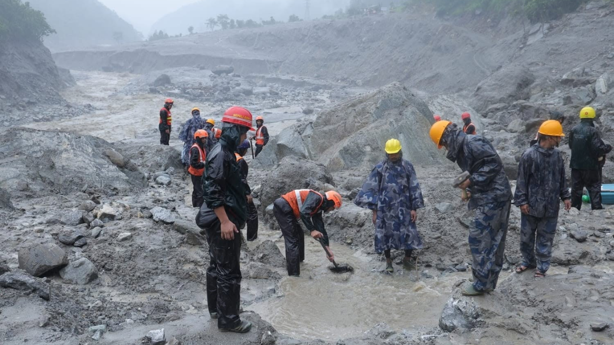 Nepal flood death toll surges past 1,300; Kathmandu tightens rules for foreign journalists