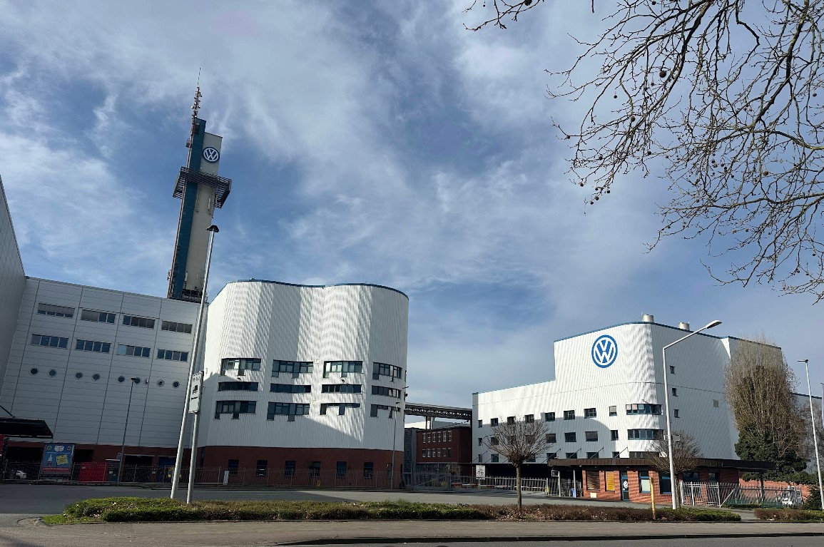 Volkswagen’s Osnabruck car factory set to become Israeli-linked weapons hub