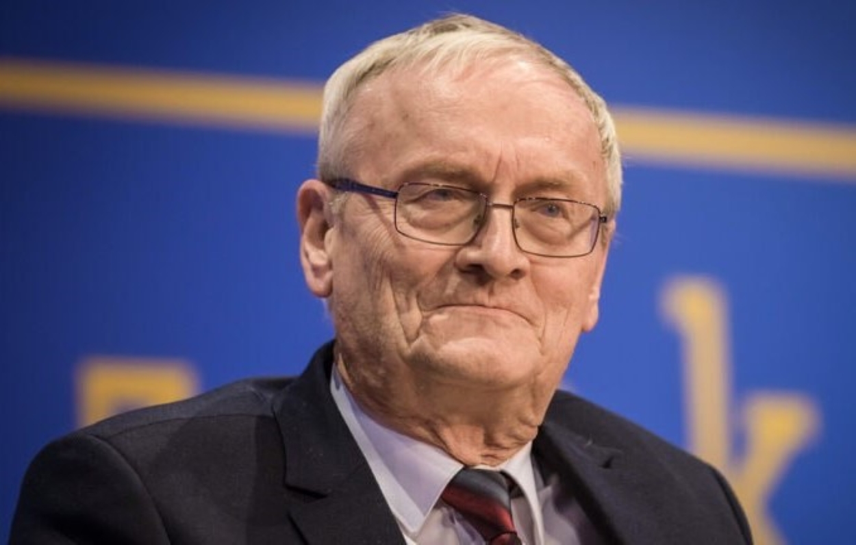 Germany arrests former spy chief August Hanning over espionage and treason charges