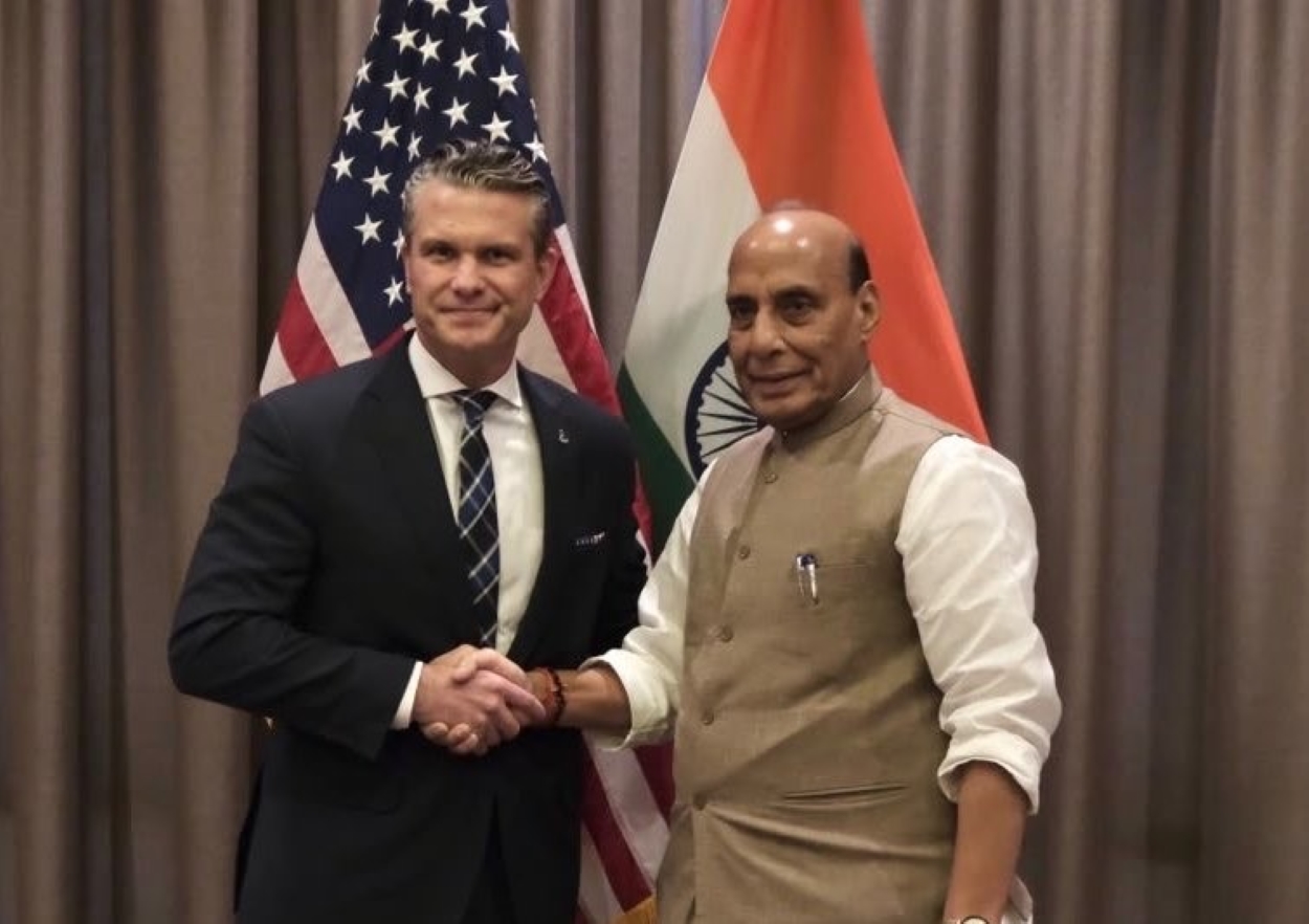 In Philippines, Rajnath Singh holds talks Pete Hegseth, puts tech, co-production at heart of India-US defence-pact review