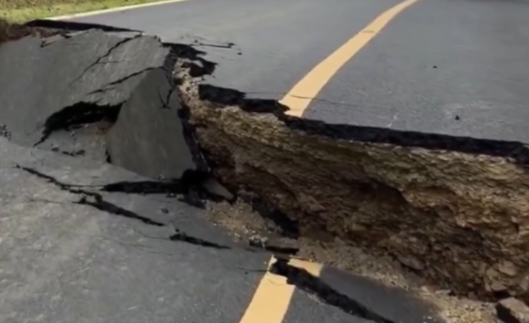 Panama earthquake: 7.7-magnitude quake damages buildings, triggers tsunami warnings