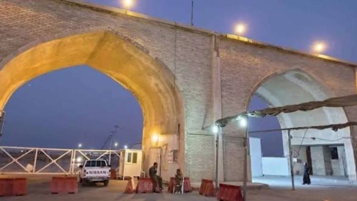 Why Iraq has closed Sheeb border crossing with Iran and what happens next