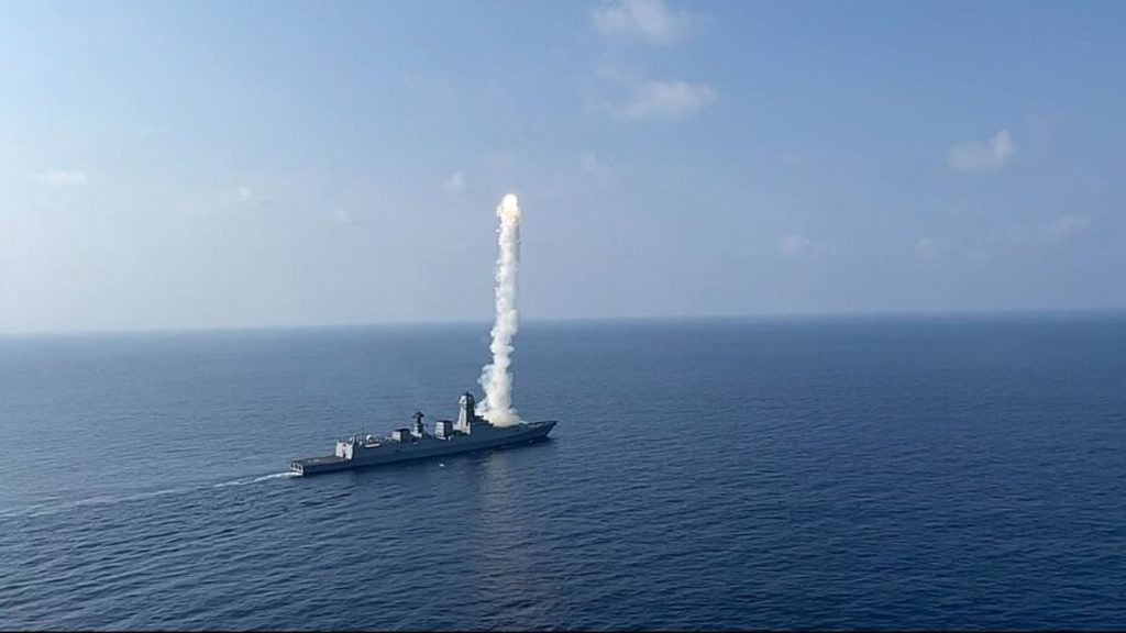 BrahMos contract signing, BrahMos Aerospace Ministry of Defence, Indian Navy BrahMos systems, defence ministry contract India, BrahMos fire control system, BrahMos launcher procurement.